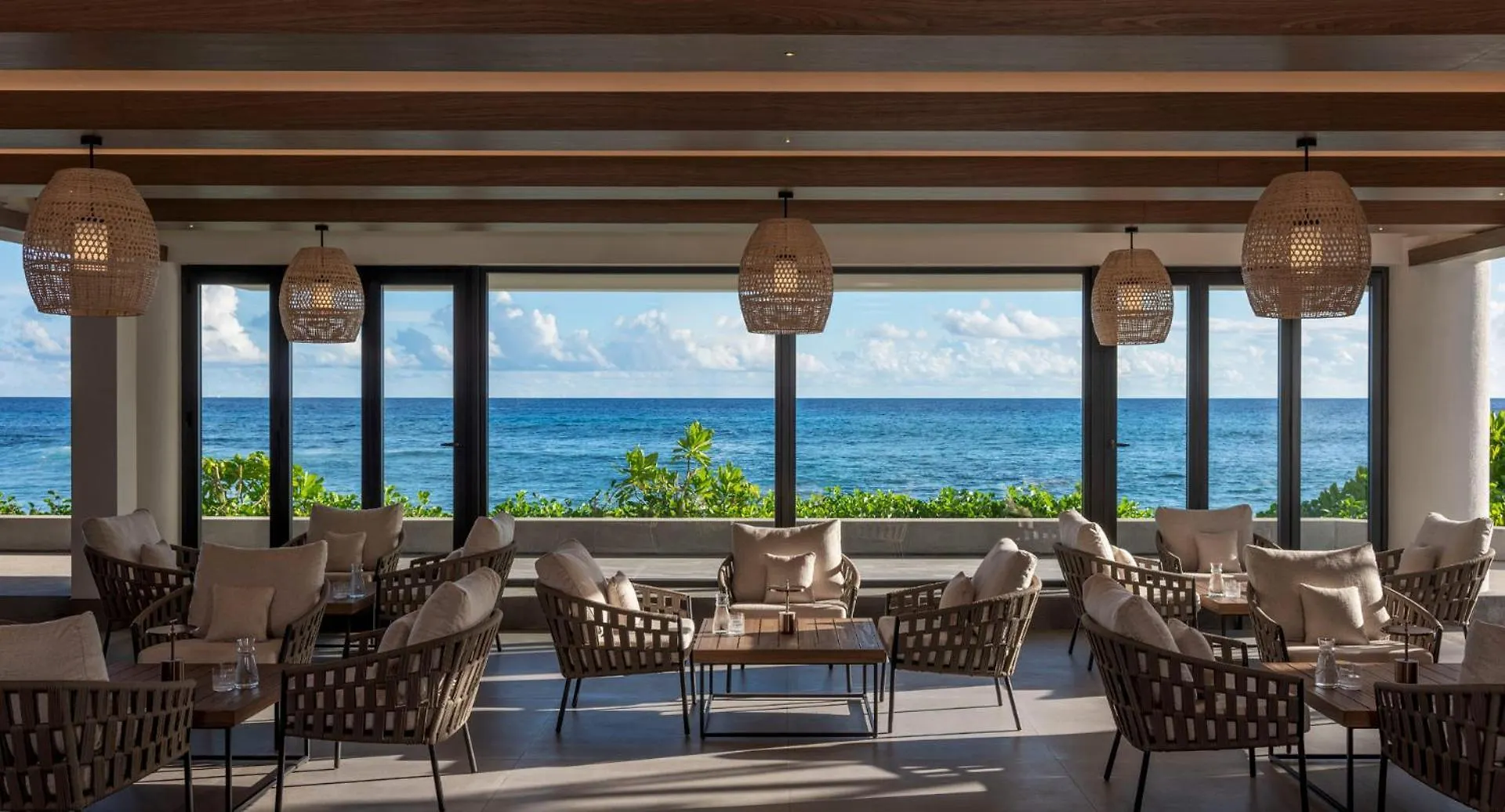 Resort Avani+ Barbarons Seychelles Grand Anse