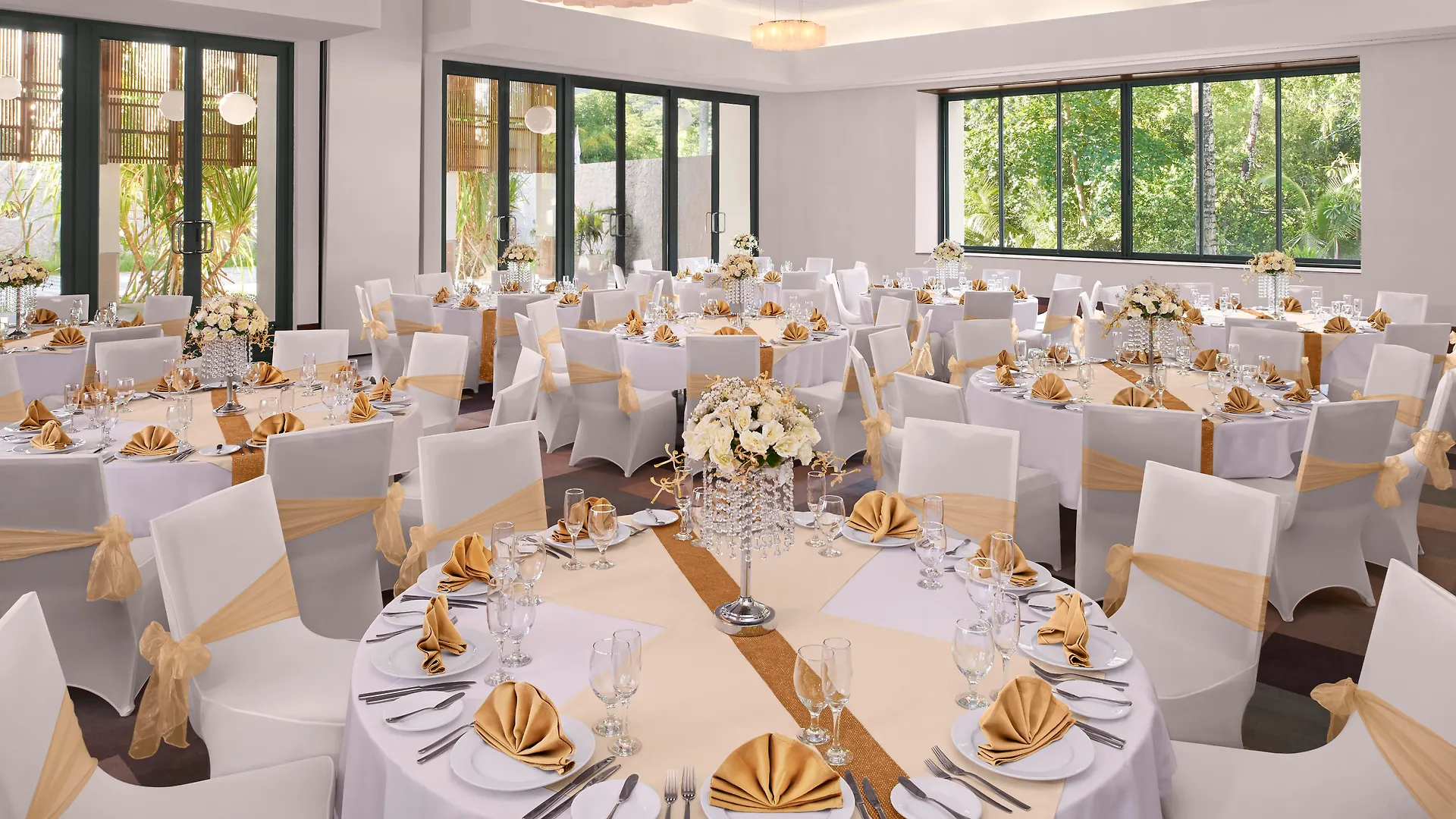 Avani Barbarons Seychelles Resort Grand Anse  4*, Grand Anse (Mahe) Seszele