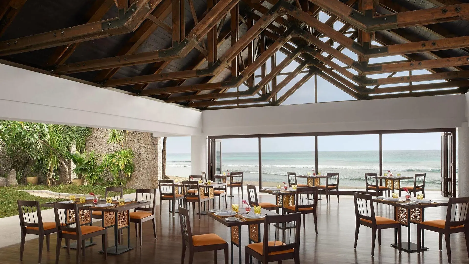 Avani Barbarons Seychelles Resort Grand Anse  Grand Anse (Mahe)