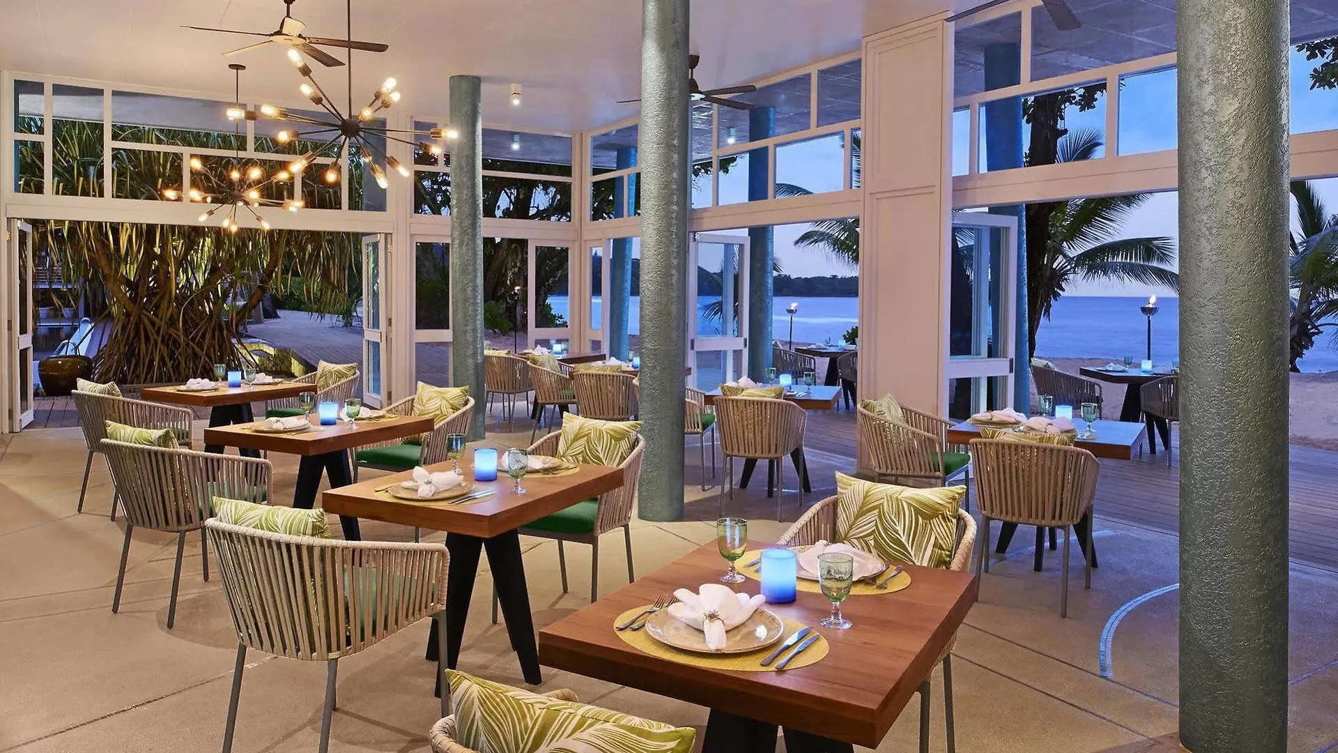 ****  Avani Barbarons Seychelles Resort Grand Anse  Seyşel Adaları